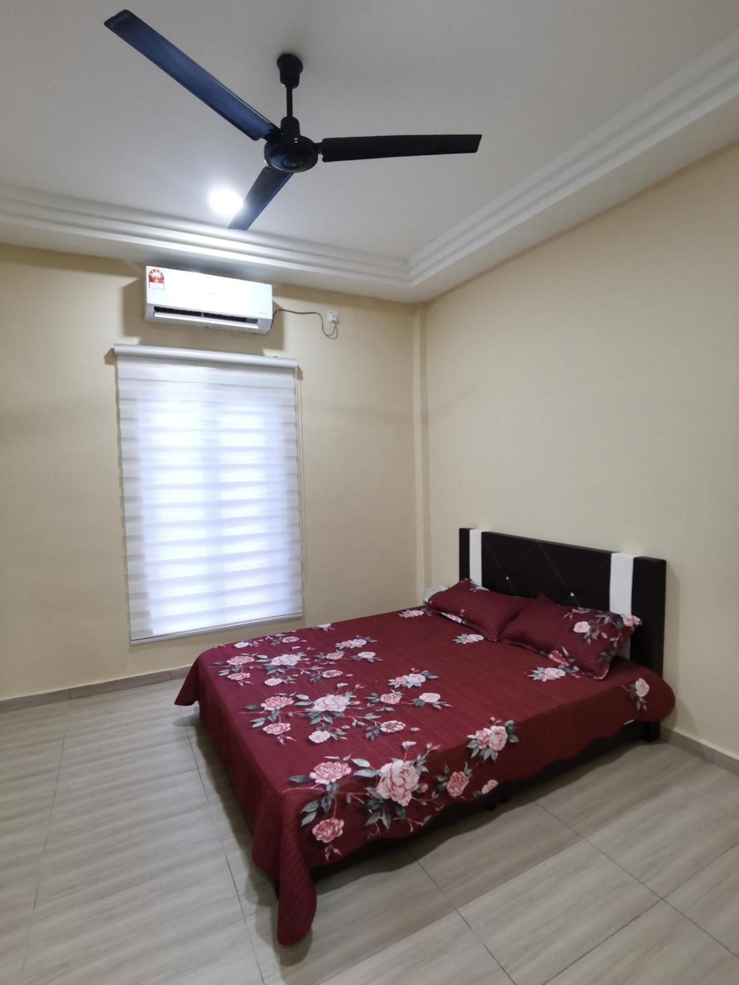 Villa Tok Wan Kuantan Esterno foto